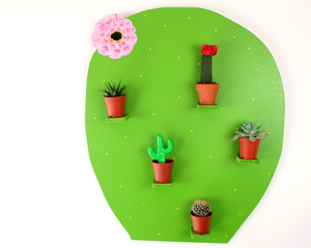 Tutoriel pour réaliser une étagère murale, en forme de cactus ,pour minis cactus.